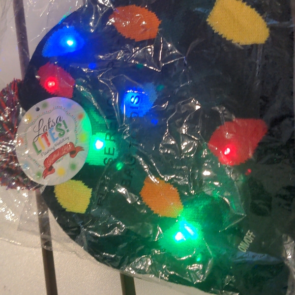 Lotsa lights flashing holiday knitted hat 13+ nwt - Picture 1 of 7